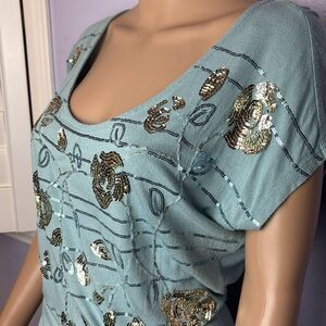 Sparkling Golden Sequins Rose embellished dressy tee shirt